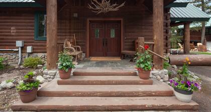 Dog Creek Lodge; Luxury Lodge Near Whitefish, MT