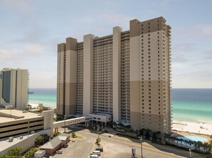 Exterior - Beautiful Beachfront Penthouse with Incredible Views, Sleeps 8. (Panama City Beach)
