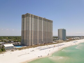 Accommodatie ligt op het strand
