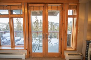Exterior - Timbers 3079 (Keystone)