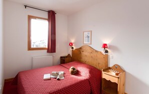 1 bedroom, free WiFi, bed sheets