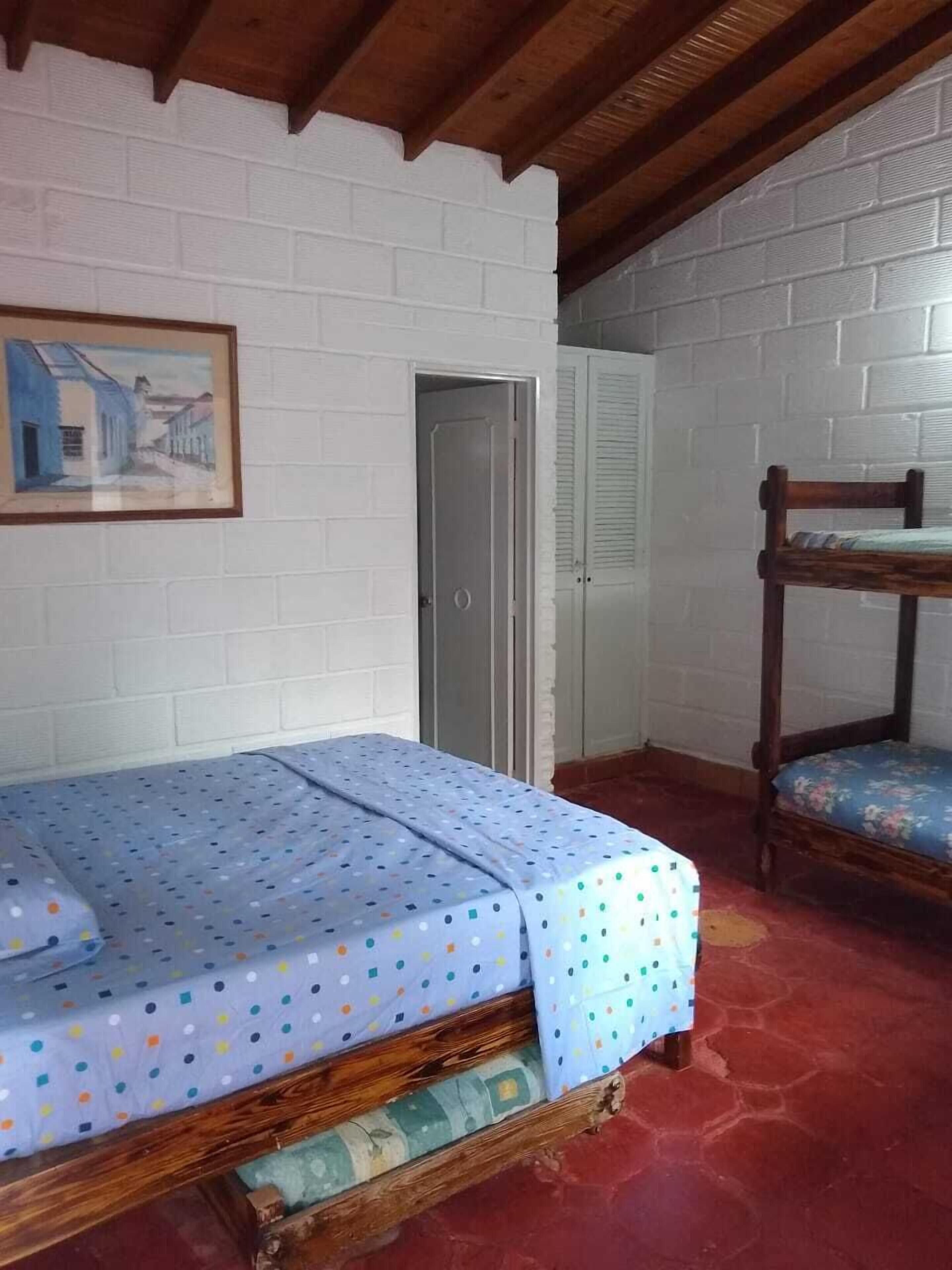 In-room safe, rollaway beds, bed sheets