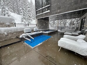 Ulkouima-allas, lämmitetty uima-allas