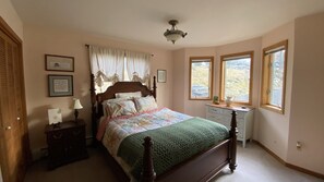 7 Schlafzimmer, Schreibtisch, Bügeleisen/Bügelbrett, kostenloses WLAN