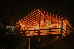 Exterior - Cabin in Private Forest (MORELIA)