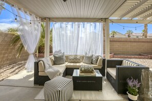 Terrace/patio - The Cloud9: Stylish, spacious and comfort at its finest (Las Vegas)