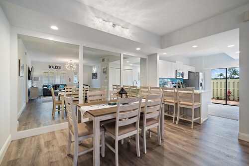 Newly Redone and  furnished 2/2 condo that is walking distance to the beach