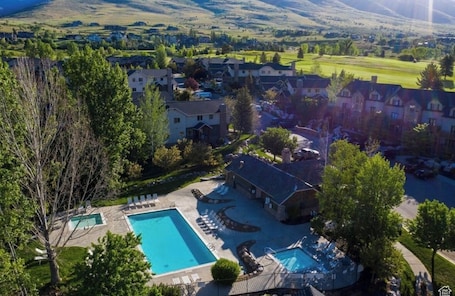 Outdoor pool. Mountain Condo Near Snowbasin, Powder & Nordic