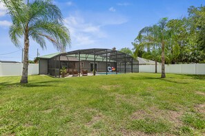 Exterior - ☀️Stylish , yet cozy home with heated pool and HOT TUB in Palm Coast Florida!☀️ (Palm Coast)