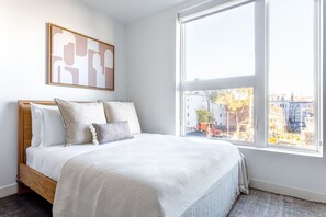 Bügeleisen/Bügelbrett, WLAN, Bettwäsche