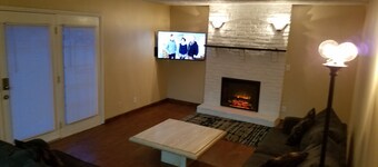 Spacious SW Omaha Home Near I-80, Garage Game Room, Family-Friendly, Safe Area!