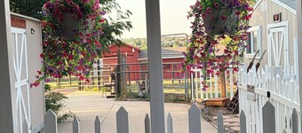 Country Living for Grandparents, Travel Nurses and Execs!
