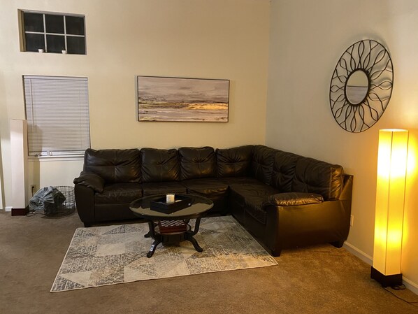 TV, table football - Cozy Condo (Newport News)