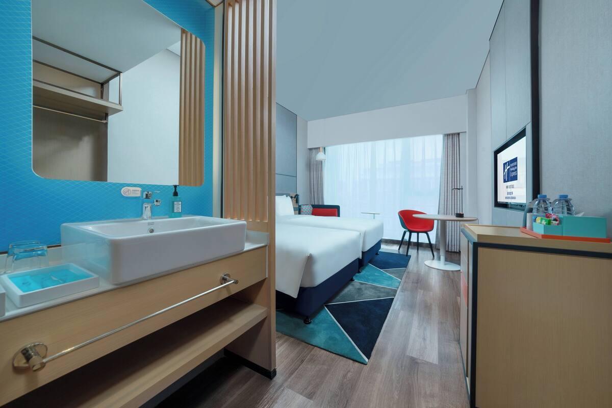 2 Single Beds Standard