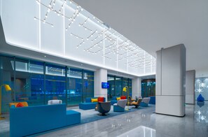 Lobby - Holiday Inn Express Shenzhen Longhua by IHG (Shenzhen)