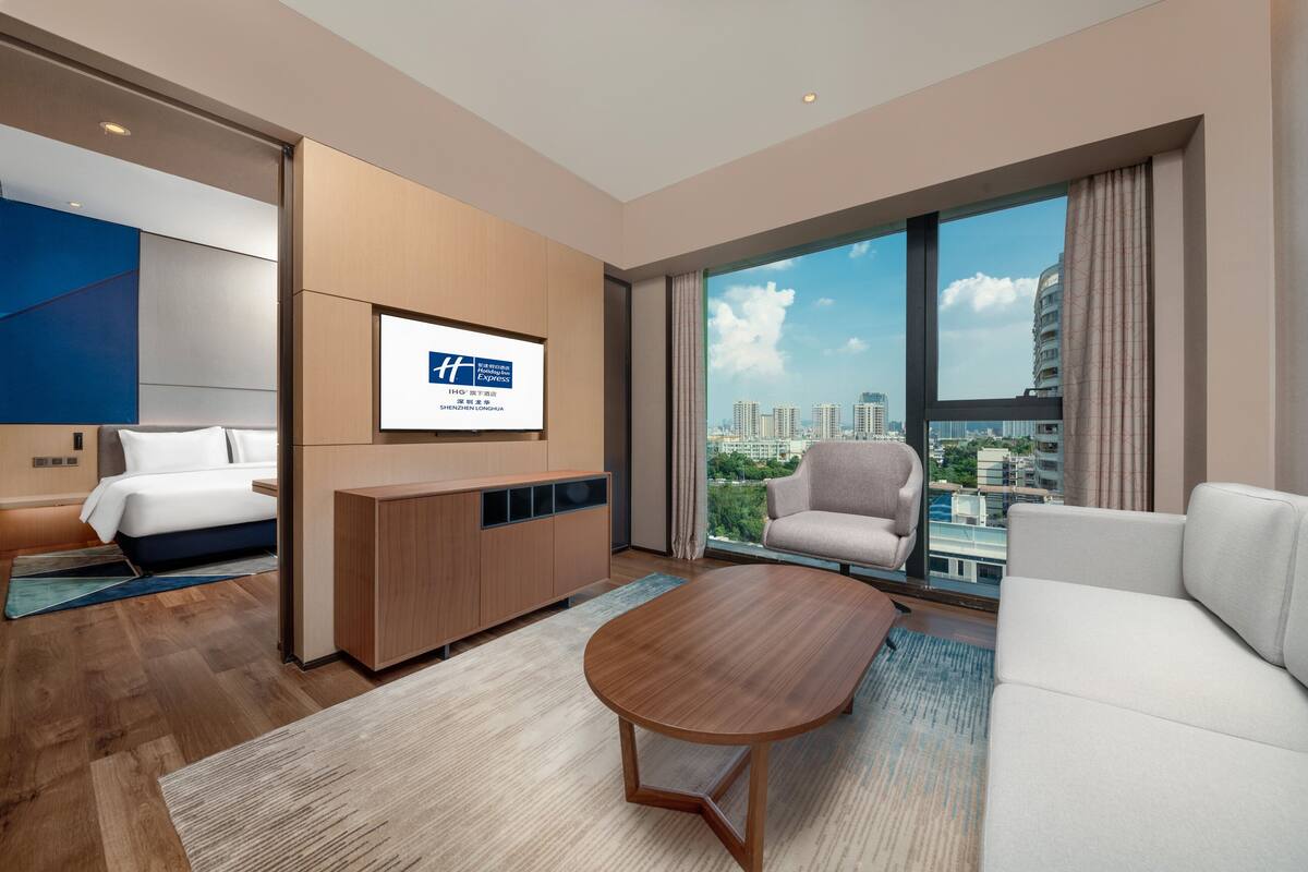 套房, 1 間臥室, 城市景觀 (Living Area) | 客房景觀