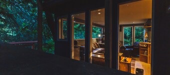 Bright, Modern Guest House @ Ferngully