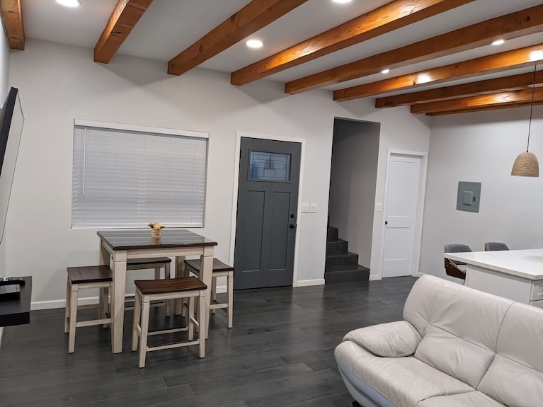 Brand New Studio, Confortable, And Gated Parking, Close To Downtown. - Ensenada