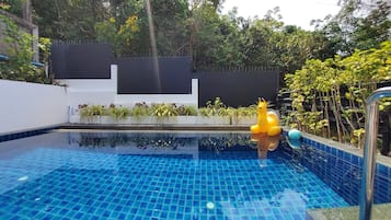 Udendørs pool, liggestole