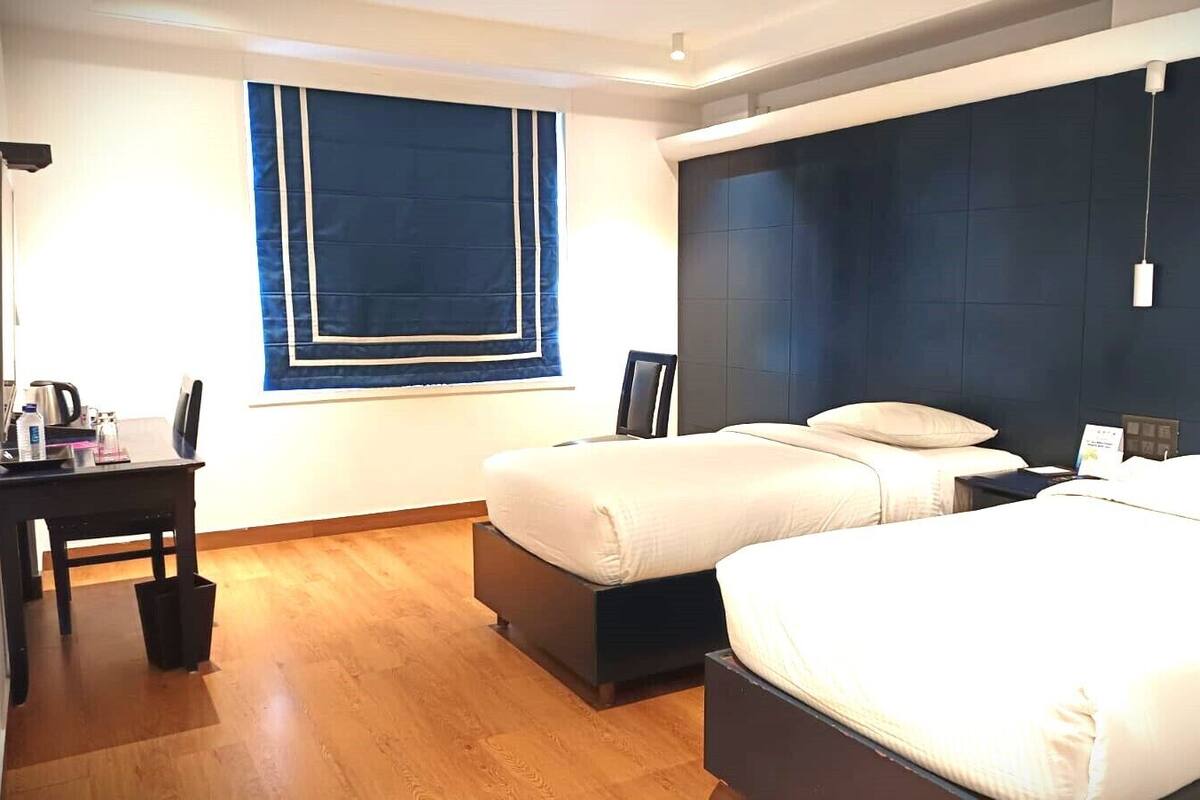 In-room safe, desk, soundproofing, iron/ironing board