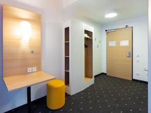 Room - B&B Hotel Düsseldorf-city (Düsseldorf)