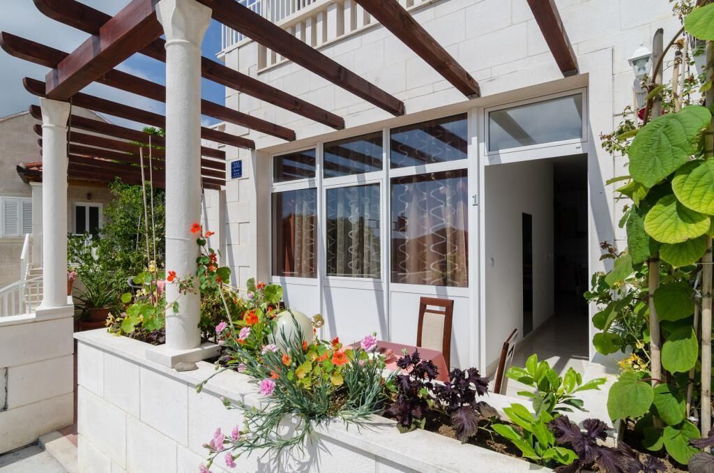 Apartment (Comfort One Bedroom Apartment with Te) | Exterior
