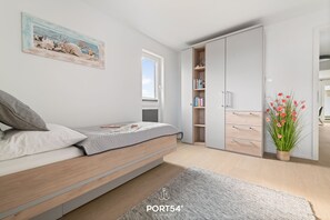 2 bedrooms, desk, free WiFi