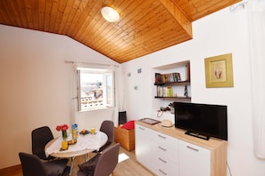 Lägenhet (Comfort Duplex One Bedroom Apartment) | Matsal