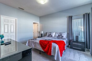 3 soverom, strykejern/-brett, wi-fi (inkludert) og sengetøy