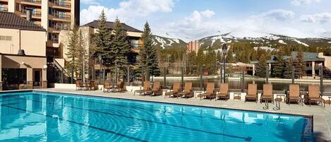2 outdoor pools, a heated pool