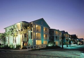 Exterior - Orlando | Couples Chill Stay | Pool + Waterpark (Orlando)