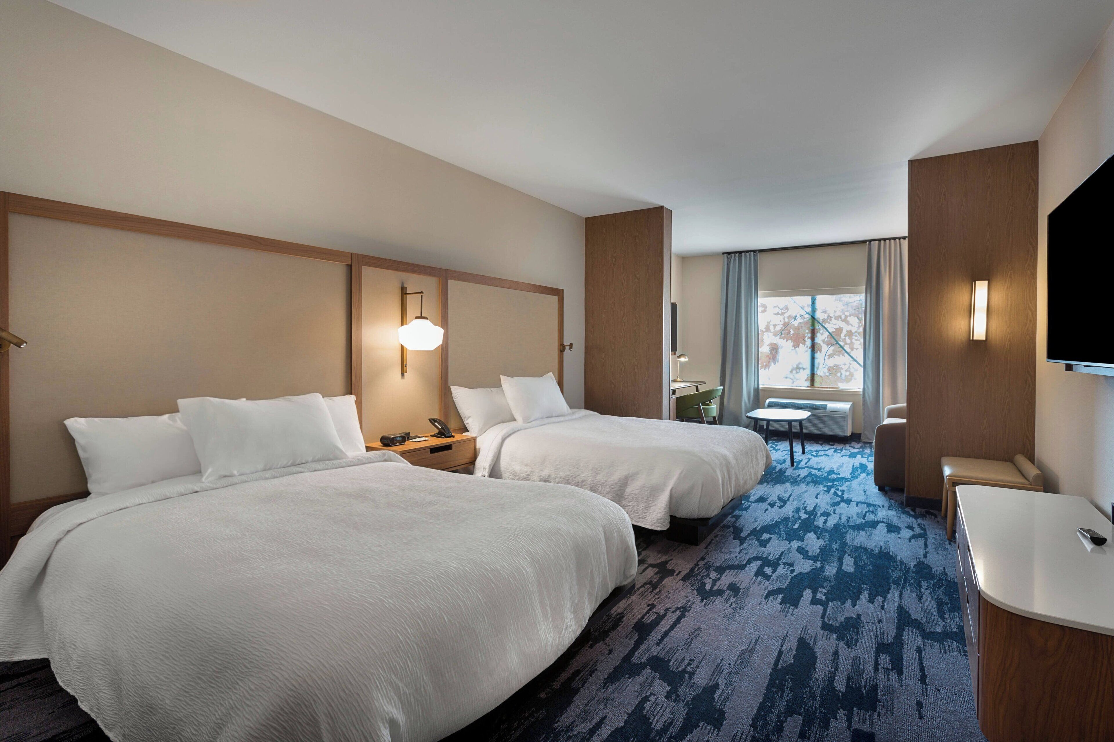 desk, laptop workspace, iron/ironing board, free wifi