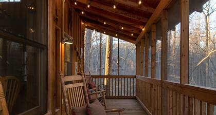 Camp Bell at Twin Rivers - Peaceful Cabin w/Firepit & Outdoor Movie Projector!