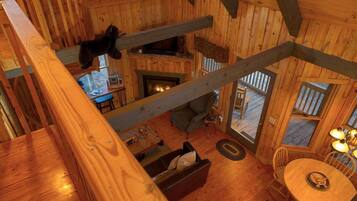 Televisión, chimenea