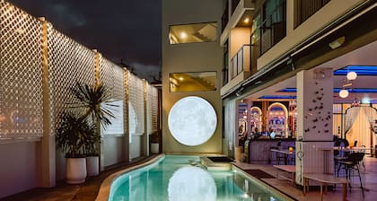 Ratri Hotel Phuket Old Town