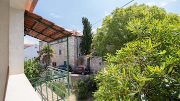 Apartment (Two Bedroom Apartment with Terrace an) | Außenbereich