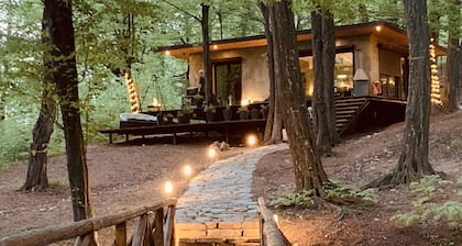 Heaven on Earth Luxury Lake House & Glamping