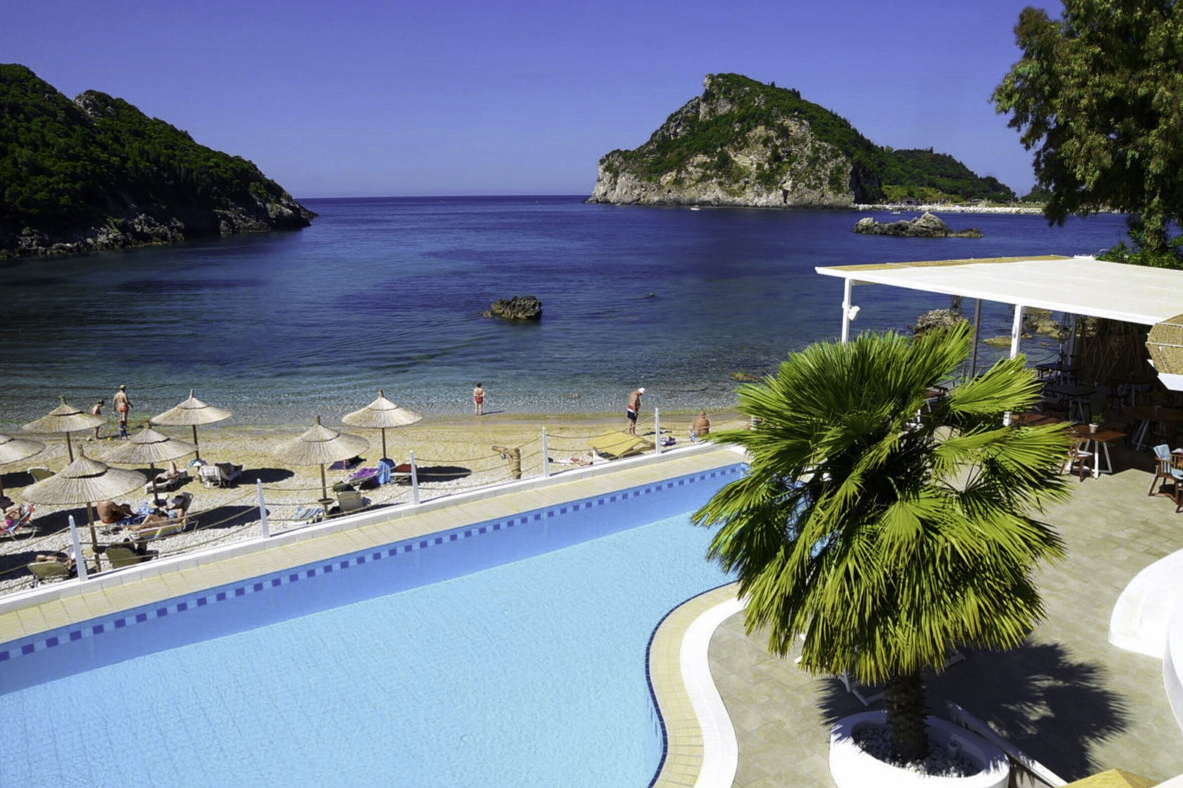 Nära stranden och 10 strandbarer