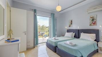 Family Apartment, 2 Bedrooms | Premium bedding, free WiFi, bed sheets