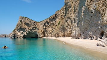 Beach nearby, 10 beach bars