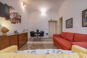 Apartment | Living room