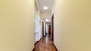 Ảnh chưa phân loại, 5 trong số 31 ảnh, nút