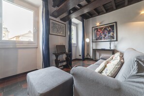 Apartment, 1 Schlafzimmer | Wohnbereich | Flachbildfernseher