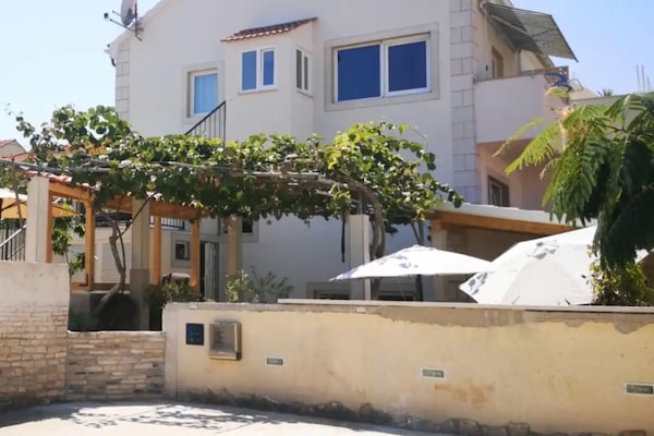 Apartment (One Bedroom Apartment with Terrace A2) | Property entrance