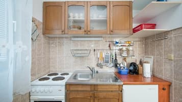 公寓 (One Bedroom Apartment with Balcony A1) | 私人廚房 | 雪櫃
