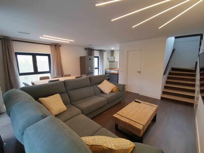 3 BEDROOM APARTMENT VILLA MAREL