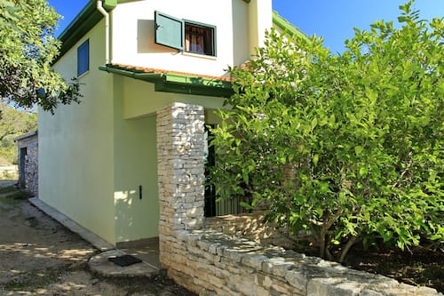Cottage (Two Bedroom Stone House) | Exterior