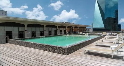 Downtown Dallas CozySuites w/ gym #5