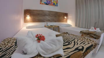 Standard Double or Twin Room | Free WiFi, bed sheets