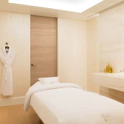 Couples treatment rooms, sauna, hot tub, steam room, body treatments